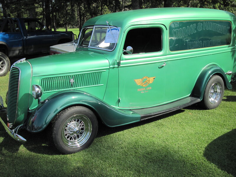 Green Vintage Delivery Van — Calm