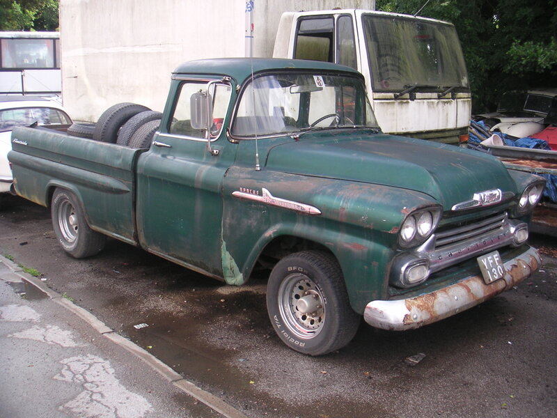 Green Vintage Pickup Truck — Dull