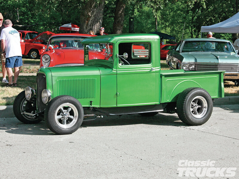 Green Vintage Pickup Truck — Outdoor, Afternoon, Photograph, Classic Cars