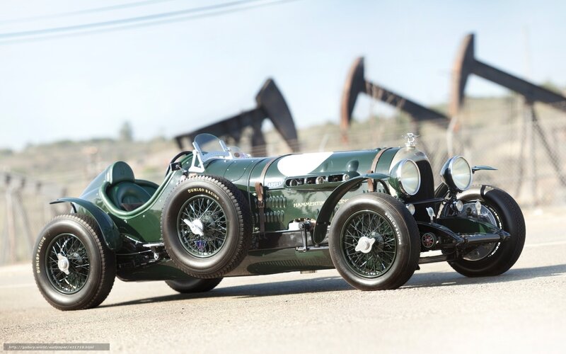 Green Vintage Race Car — Dramatic, Afternoon, Photograph
