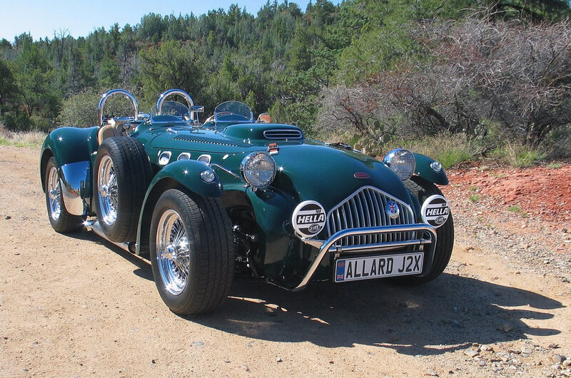 Green Vintage Sports Car — Outdoor