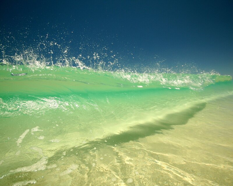 Green Wave Breaking — Calm