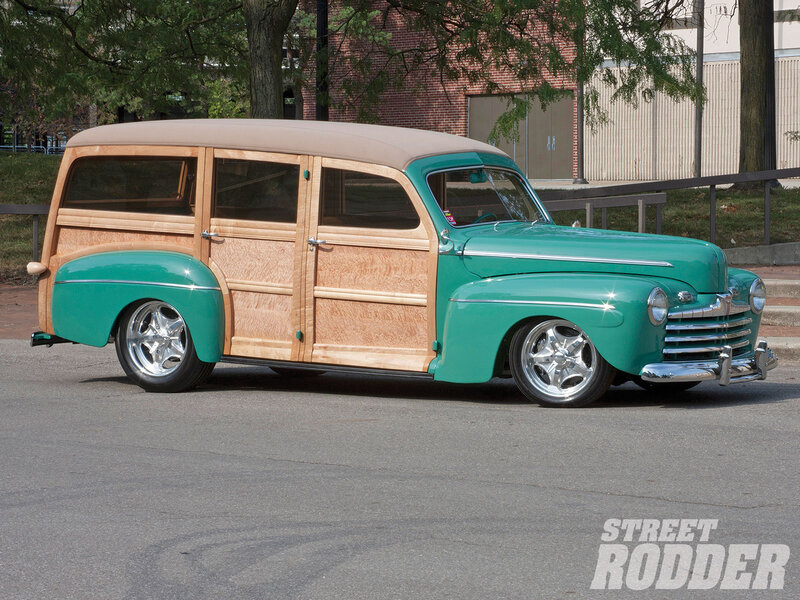 Green Wood-paneled Station Wagon — Teal