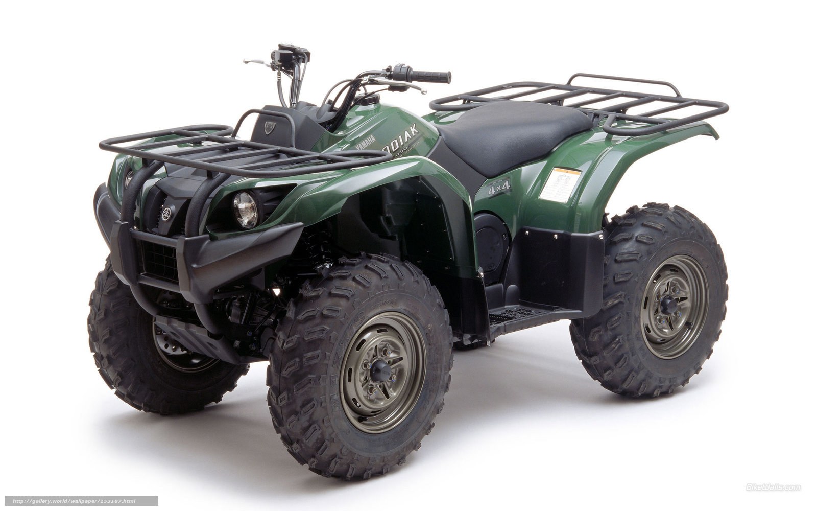 green yamaha atv quad