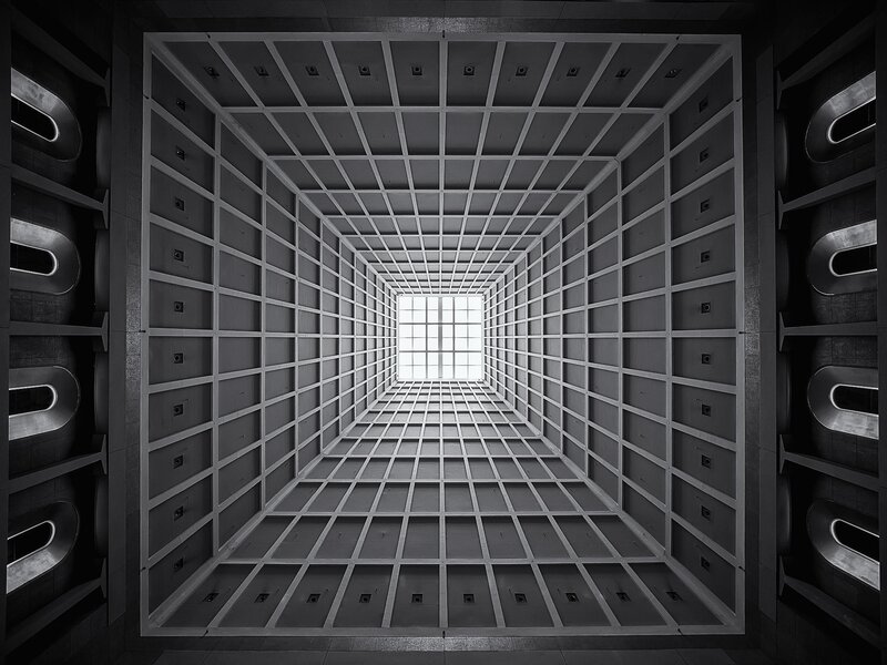 Grid Ceiling Tunnel