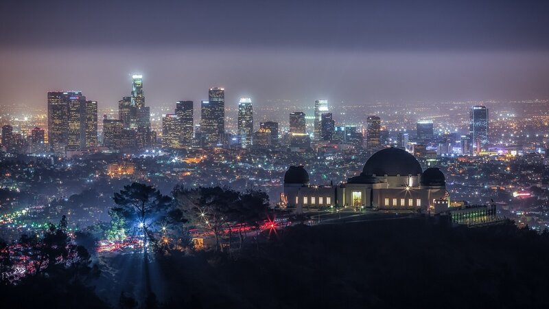 Griffith Observatory at Night — Black