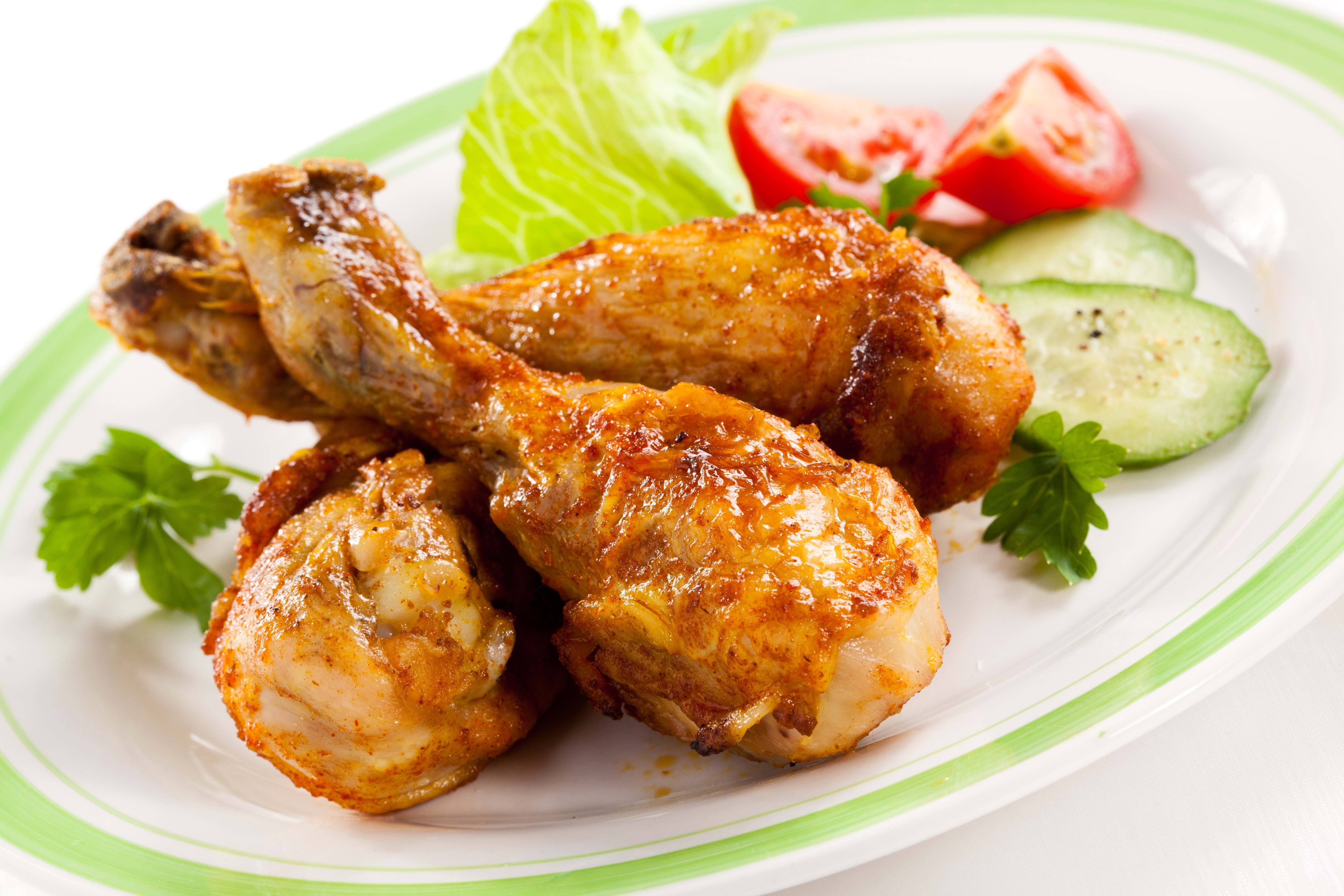 Grilled chicken legs with vegetables