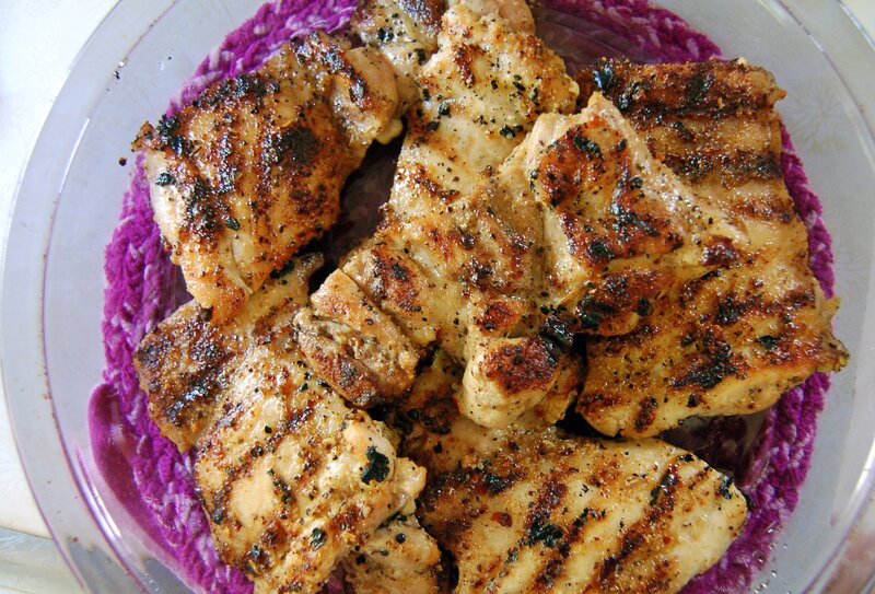 Grilled chicken pieces
