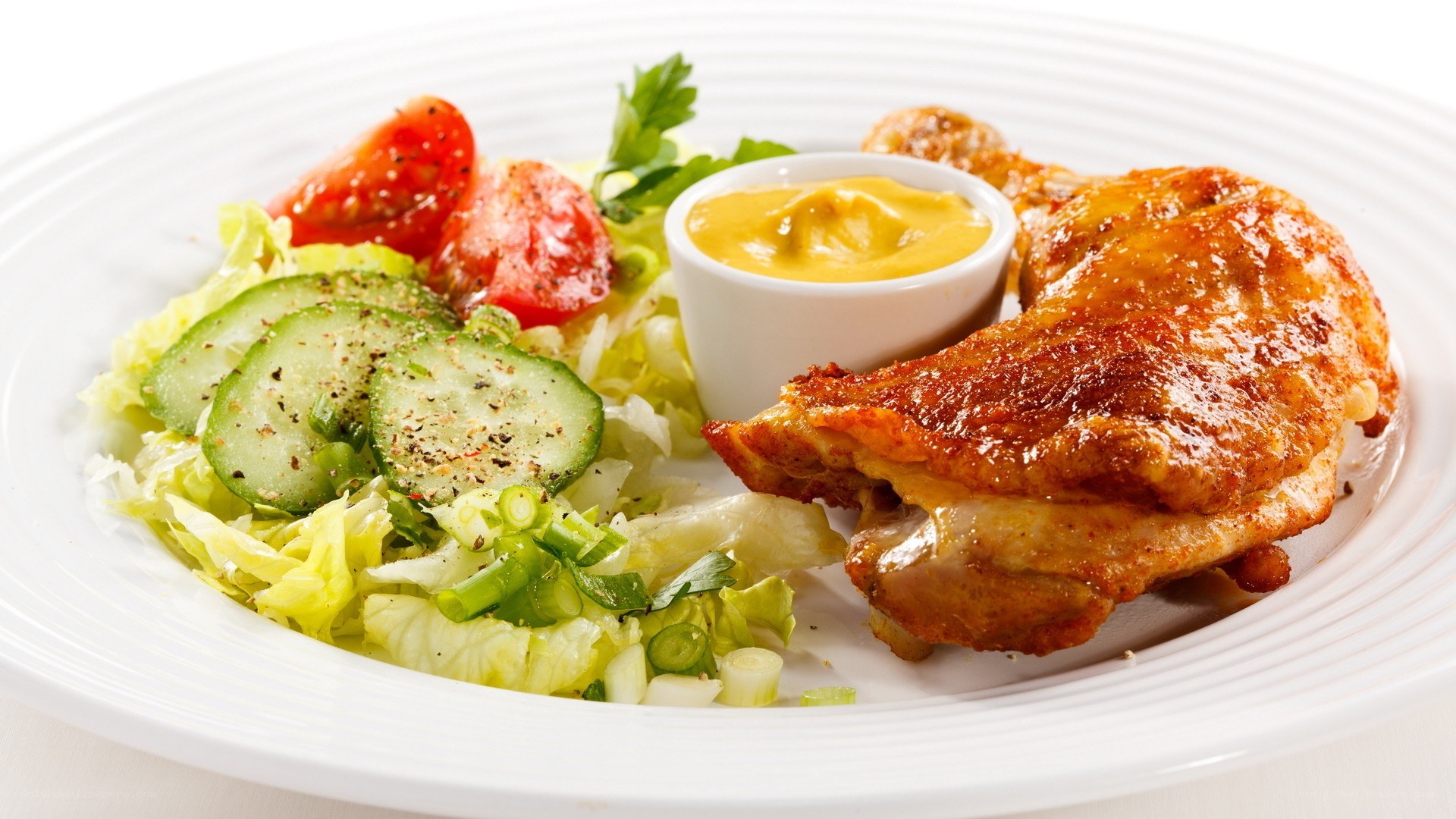 Grilled chicken with salad