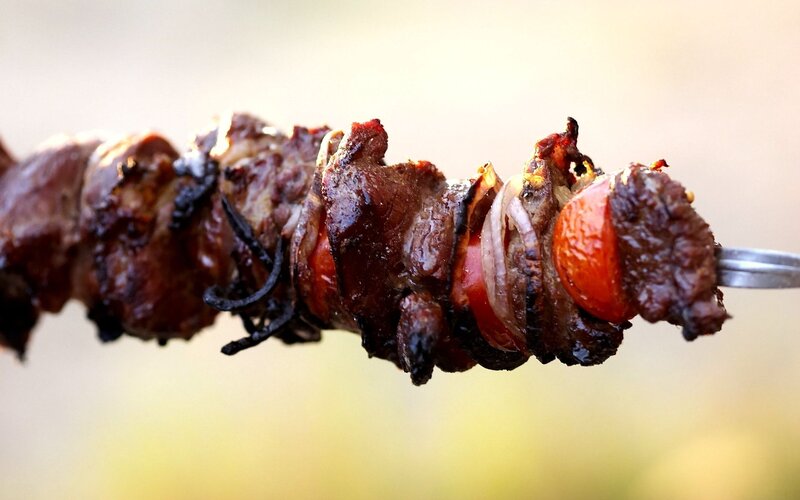 Grilled meat skewer
