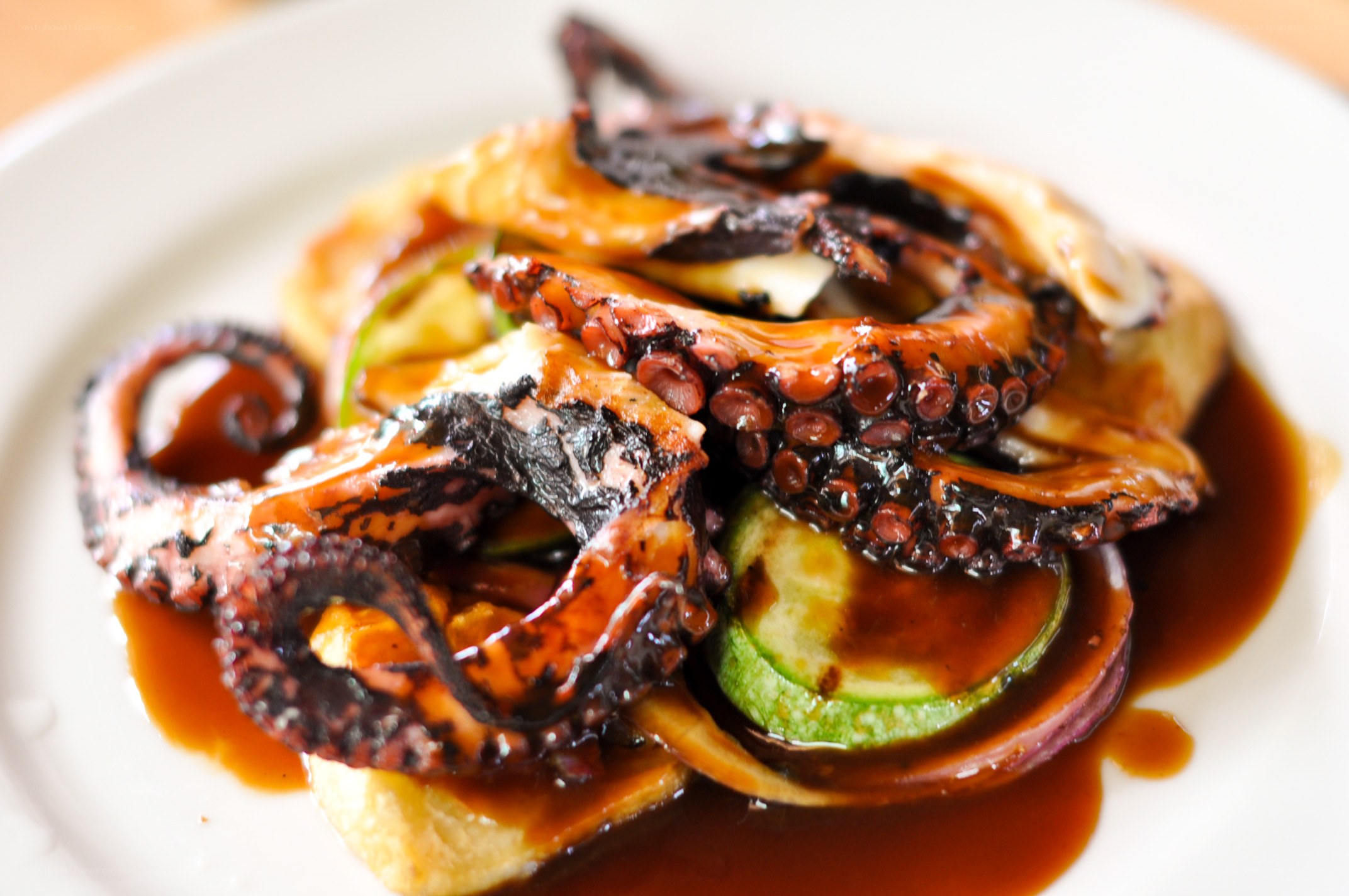 Grilled octopus with vegetables