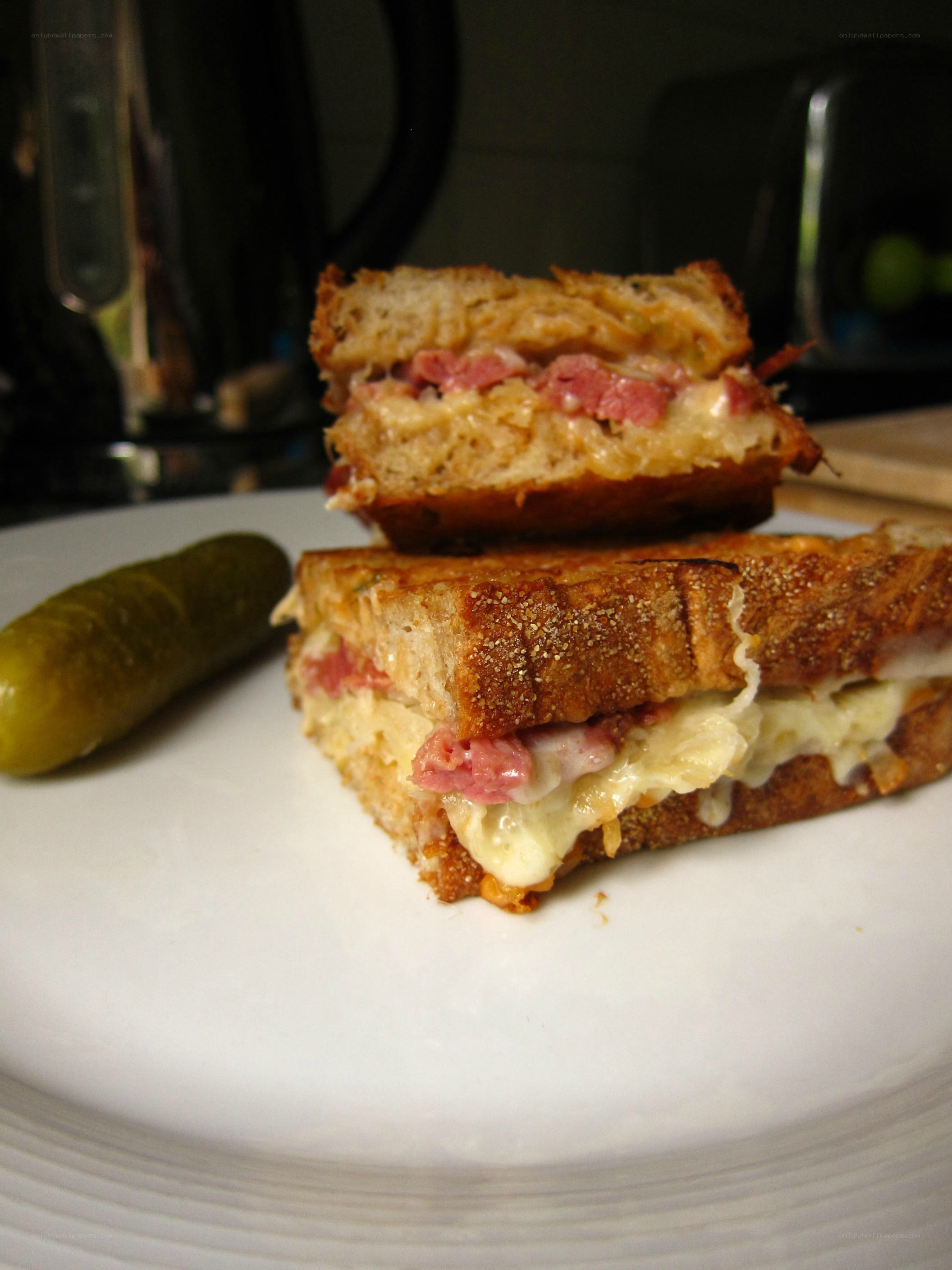 Grilled Reuben sandwich with pickle