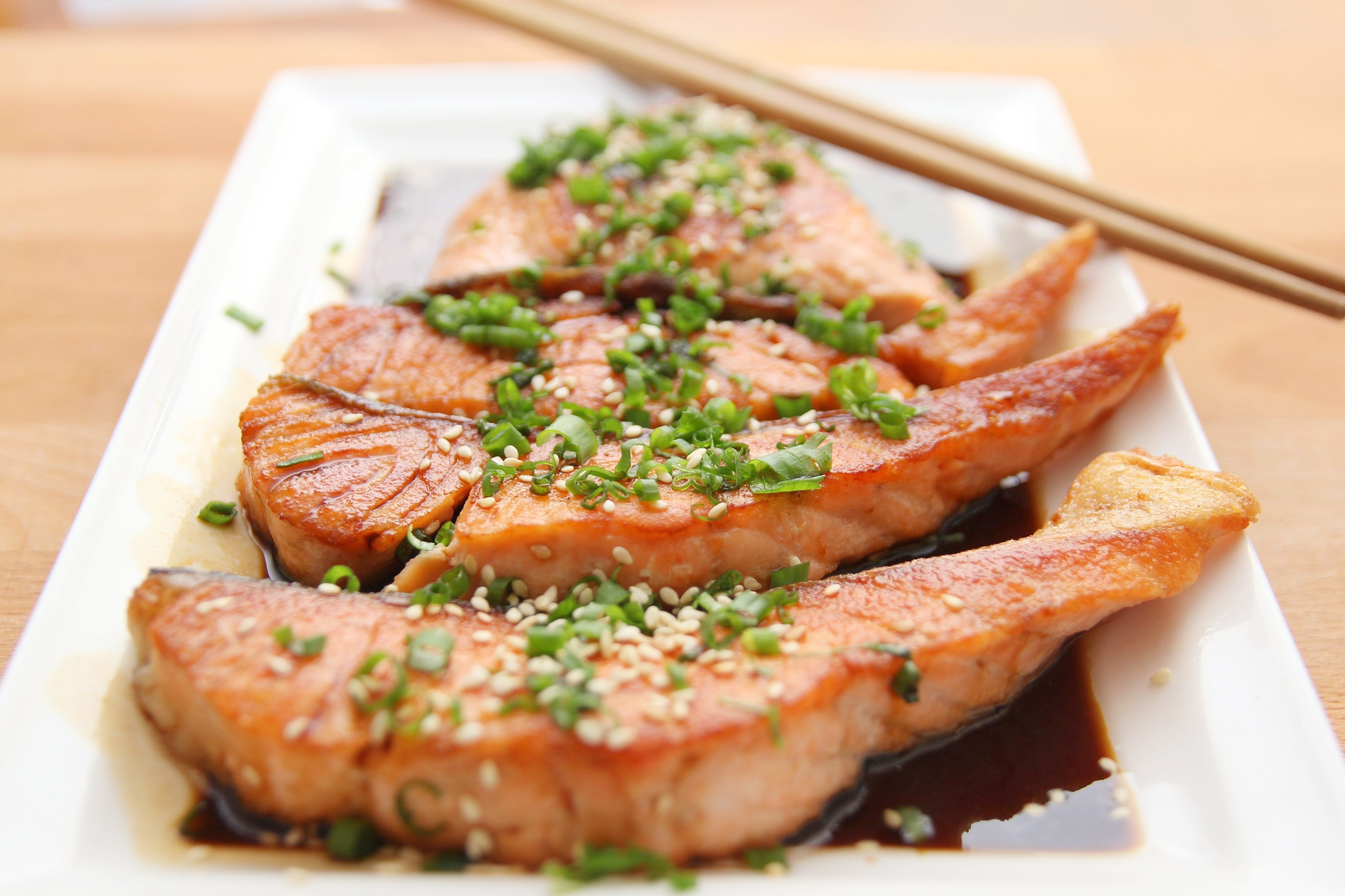 grilled salmon with green onions