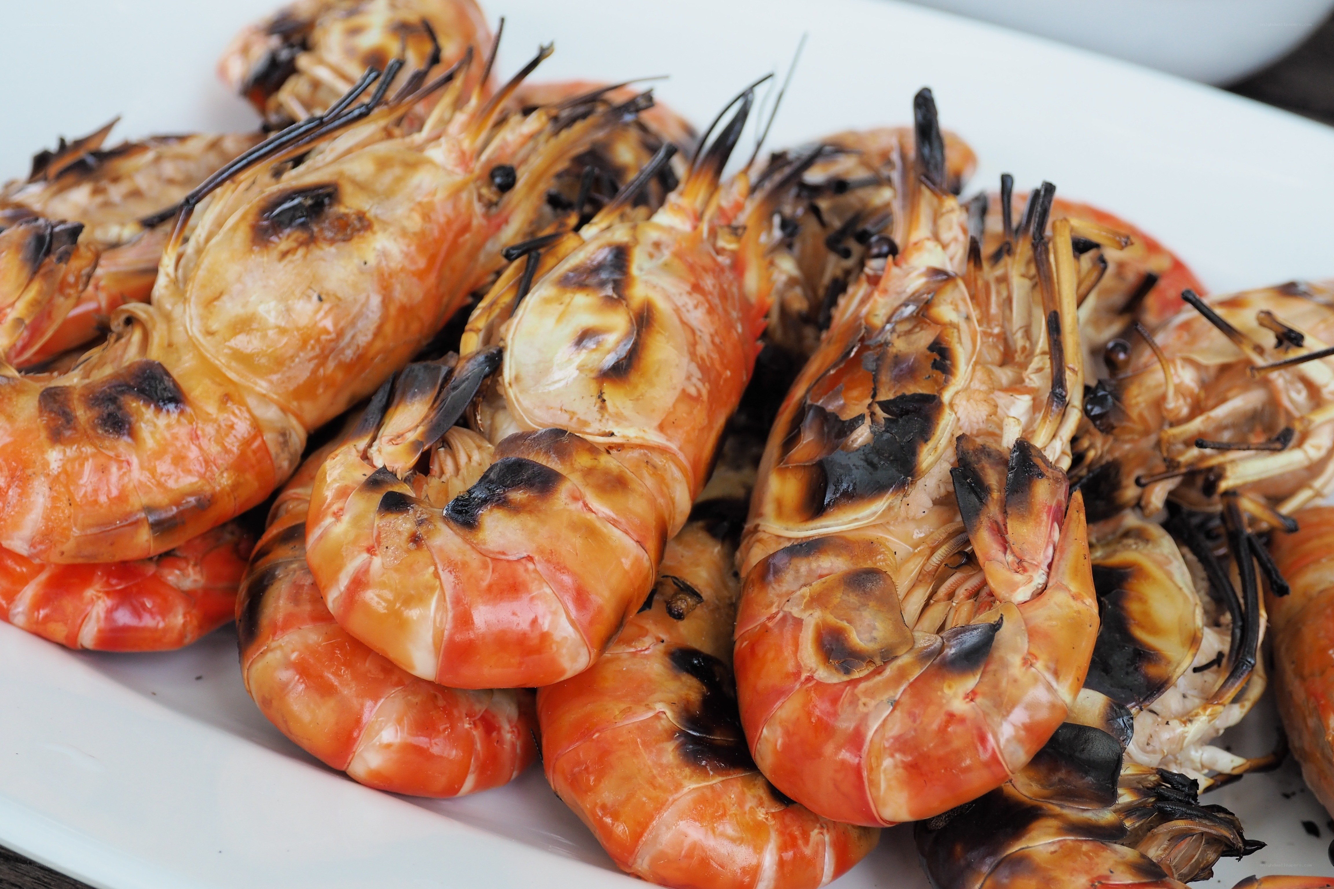Grilled shrimp on a plate