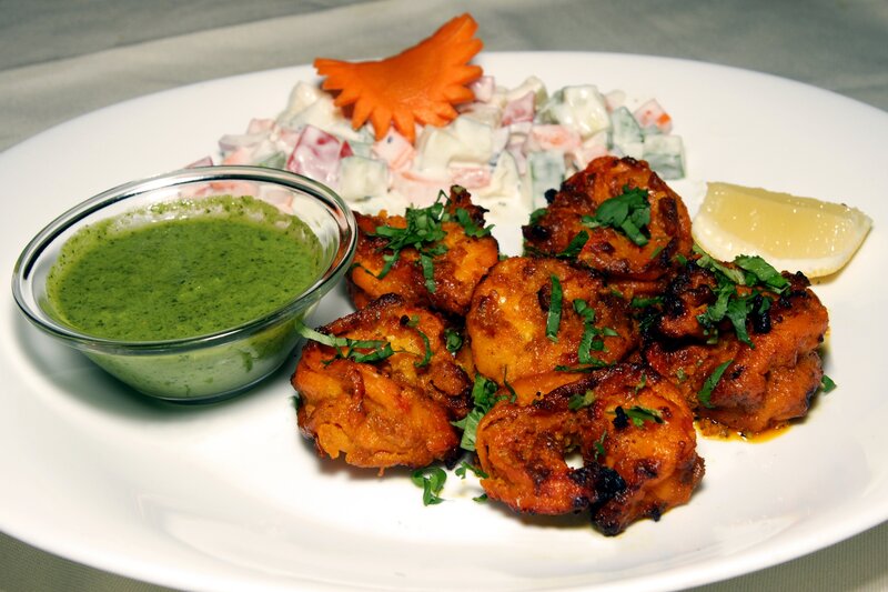 Grilled shrimp with green chutney