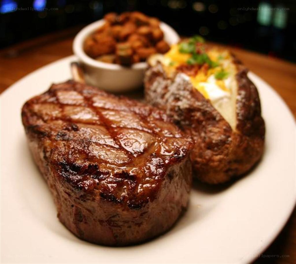 Grilled steak with baked potato