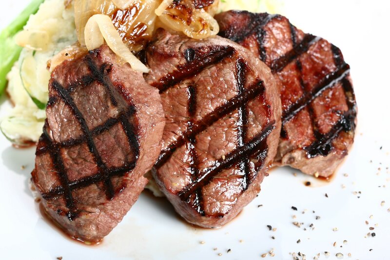 Grilled steak with mashed potatoes