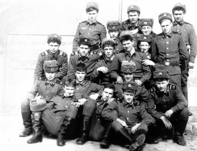 Group of soldiers posing for photo
