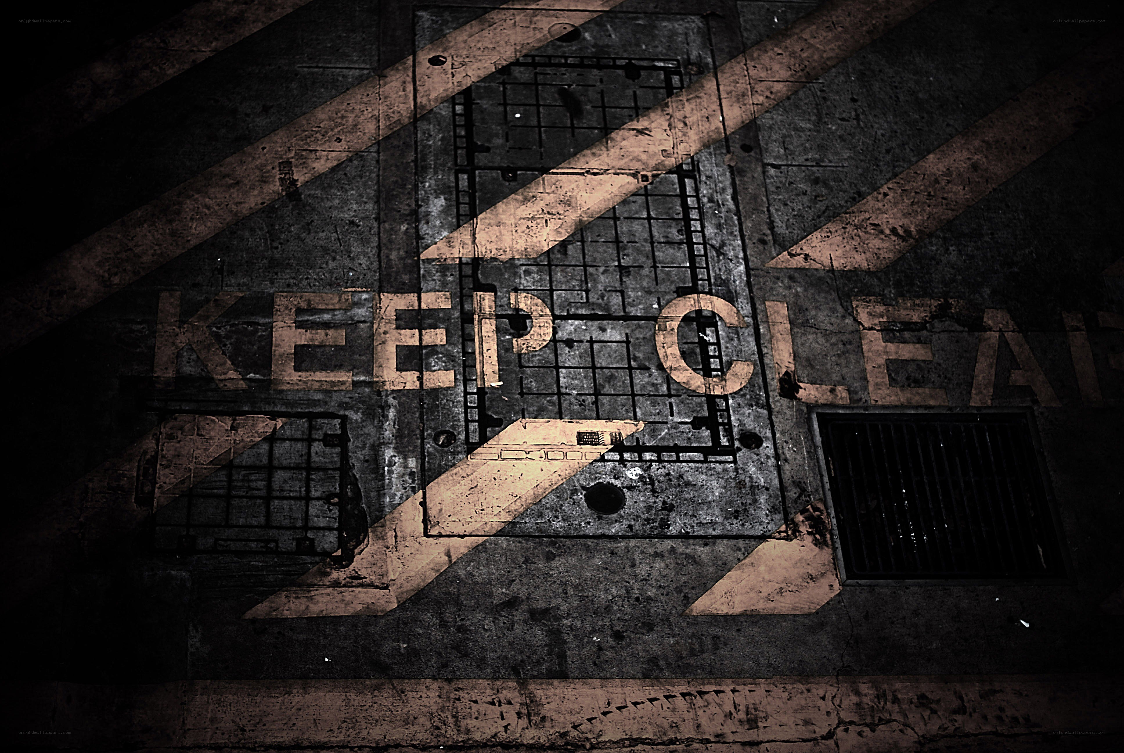 grungy keep clear sign