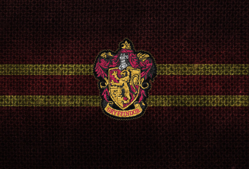 Gryffindor Crest — Maroon