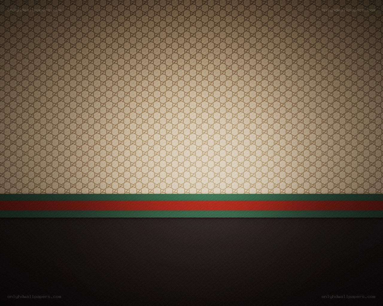 Gucci monogram pattern with stripe
