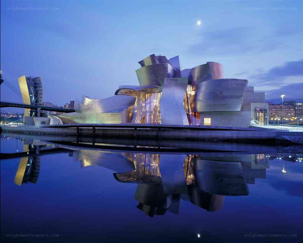 Guggenheim Museum Bilbao at dusk