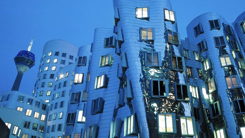 Guggenheim Museum Bilbao — Blue, Dramatic, Night