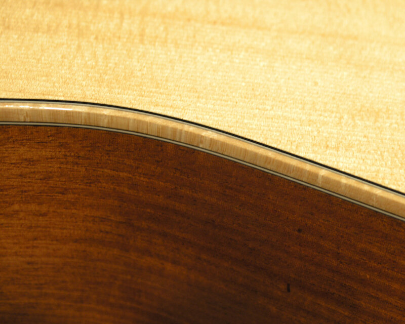 guitar body edge detail