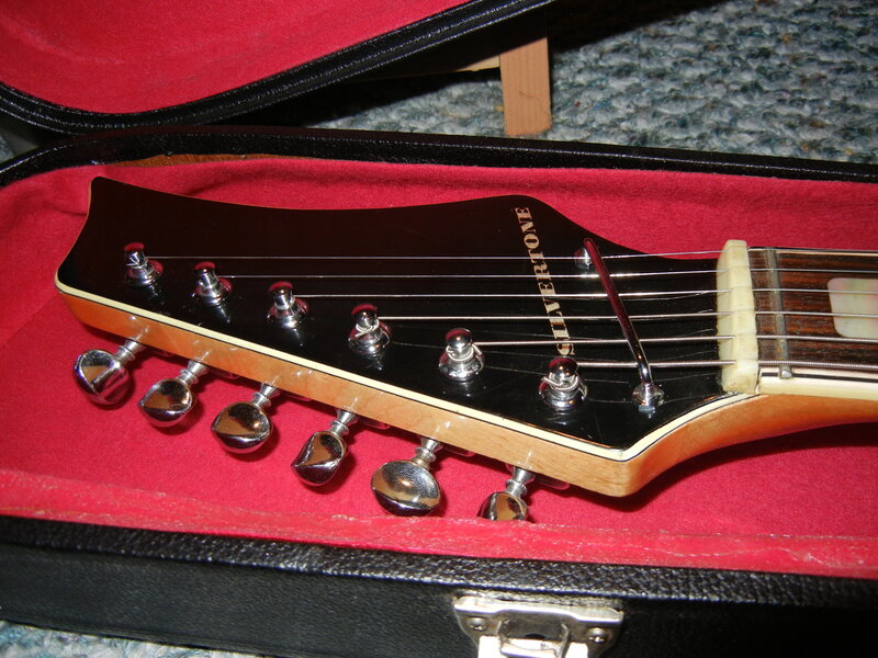 guitar headstock in case