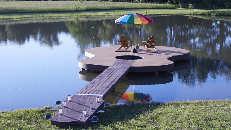 Guitar-shaped Dock