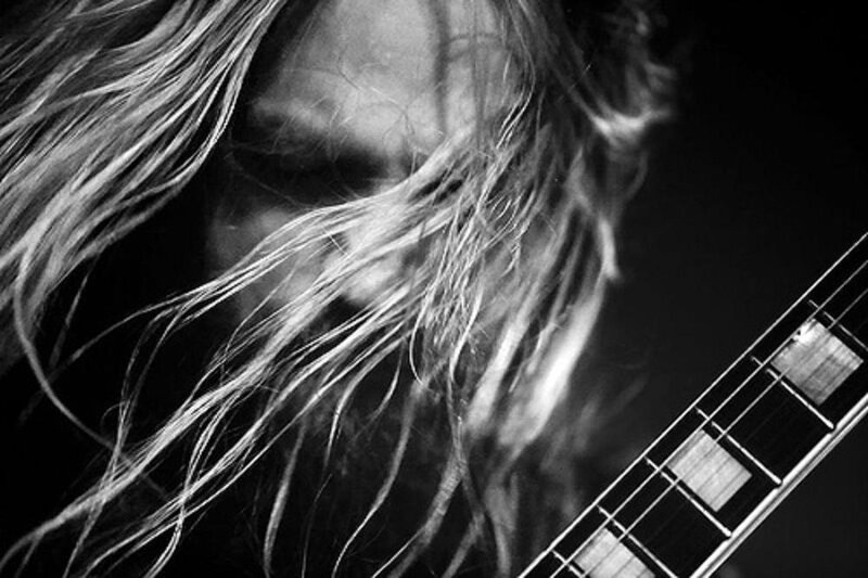 guitarist with long hair