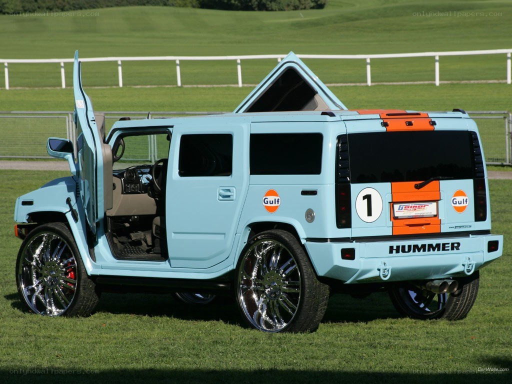 Gulf-branded Hummer H2