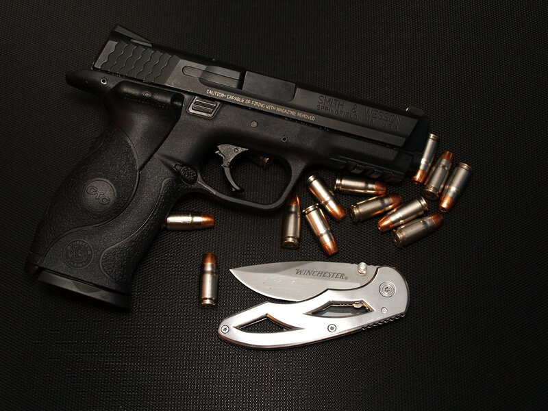 Gun and ammunition with knife