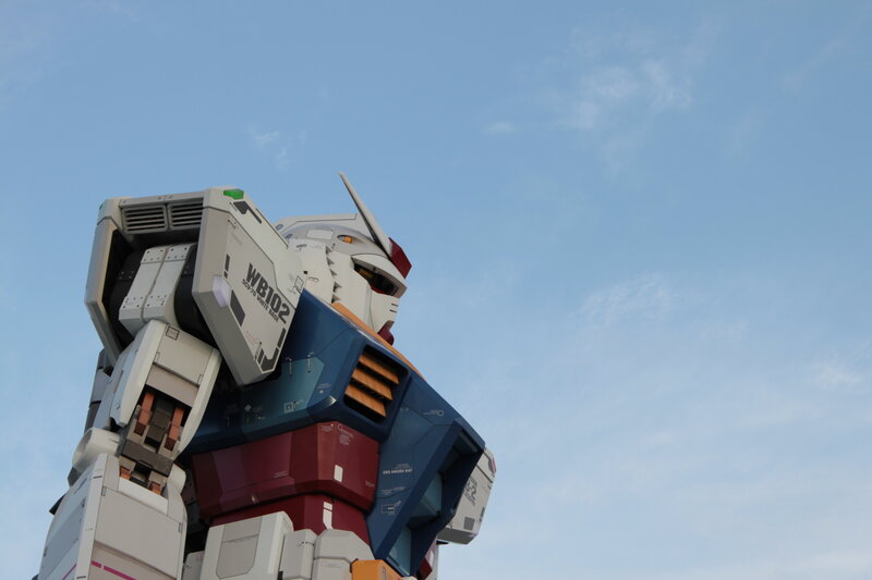 Gundam robot statue