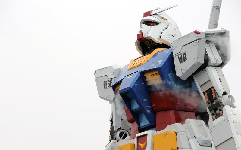 Gundam Robot Statue — White, Dramatic, Photograph