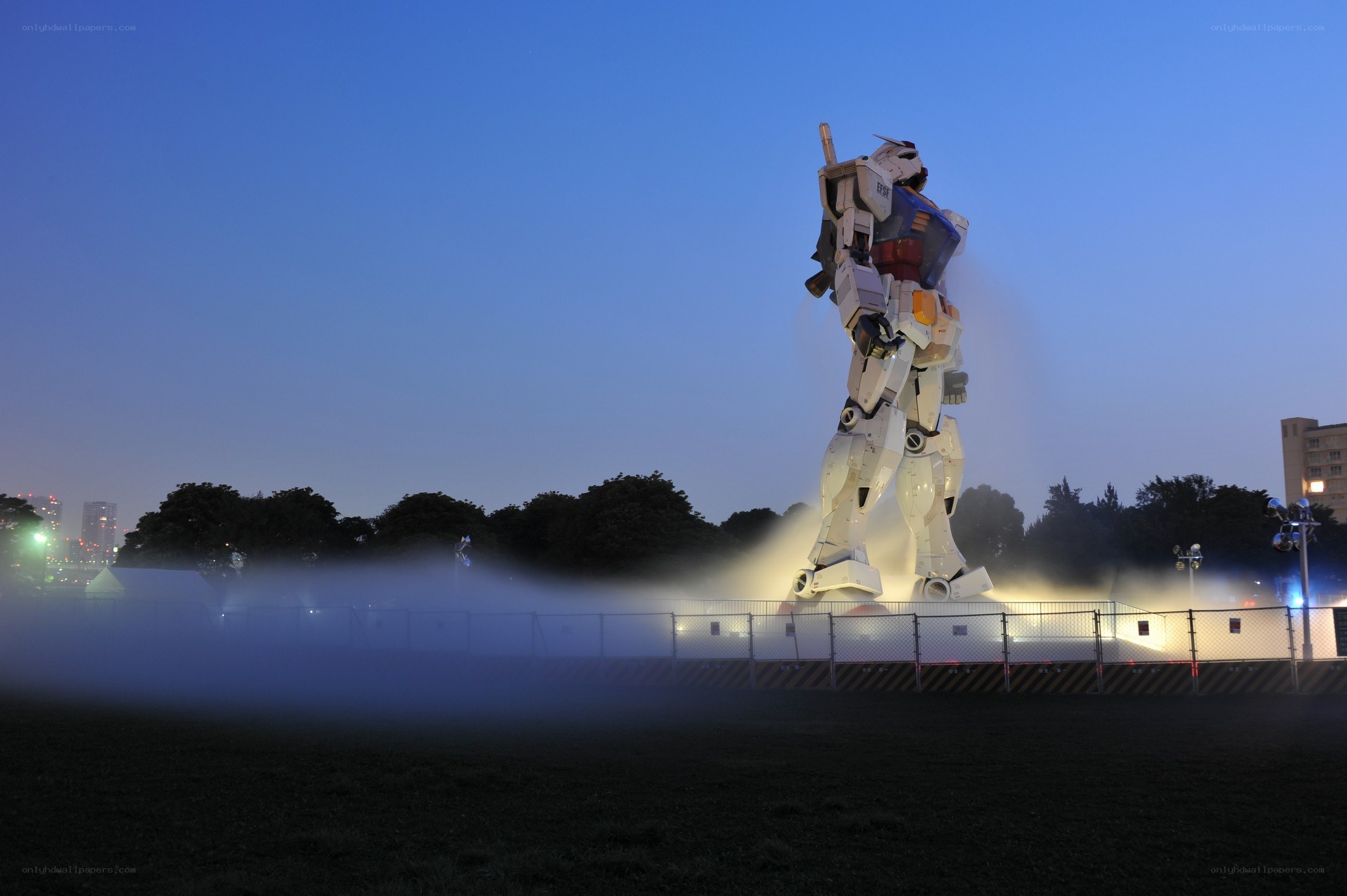 Gundam statue at dusk
