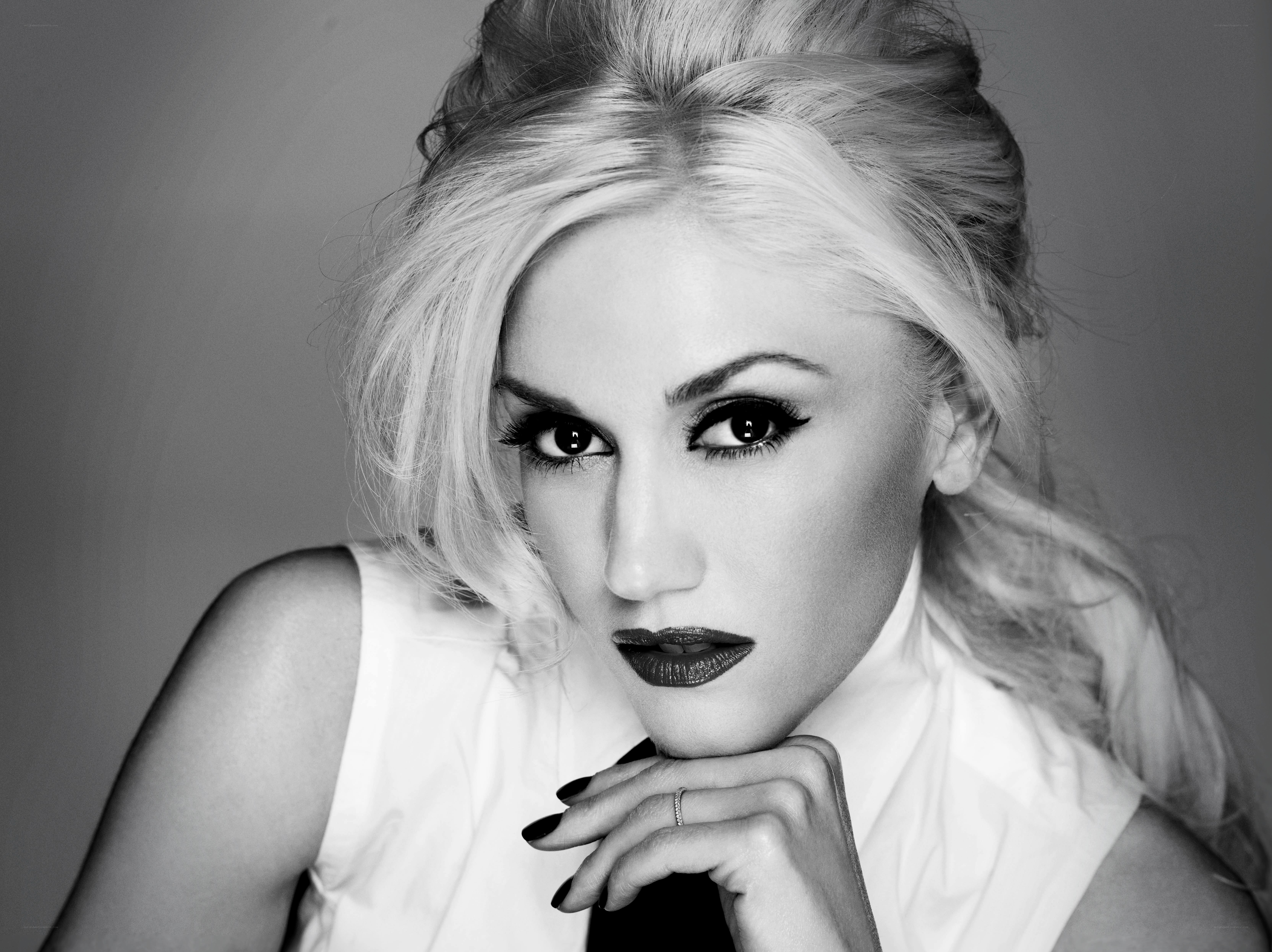 Gwen Stefani portrait