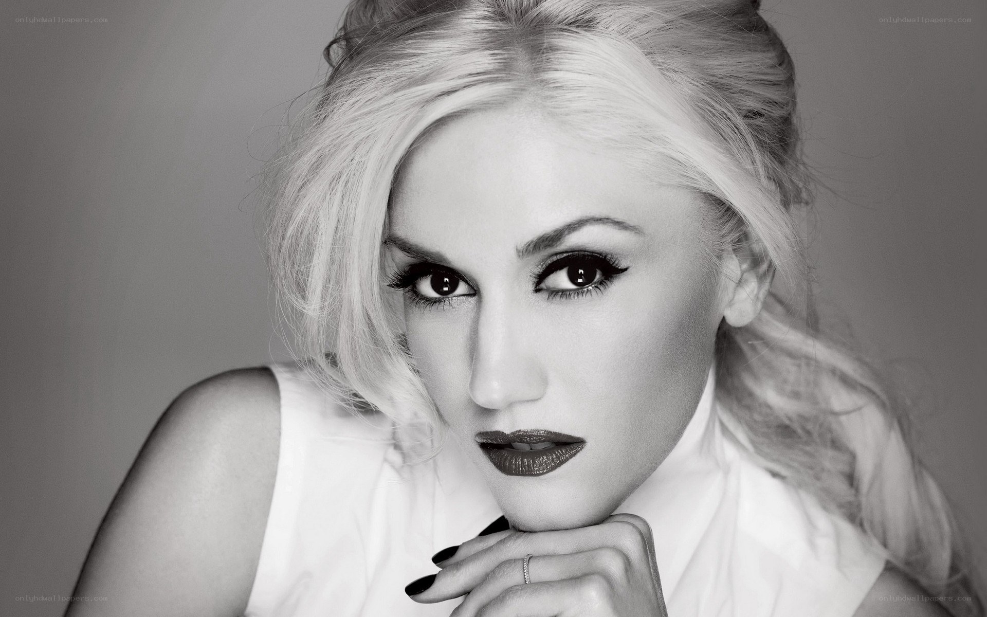 Gwen Stefani portrait