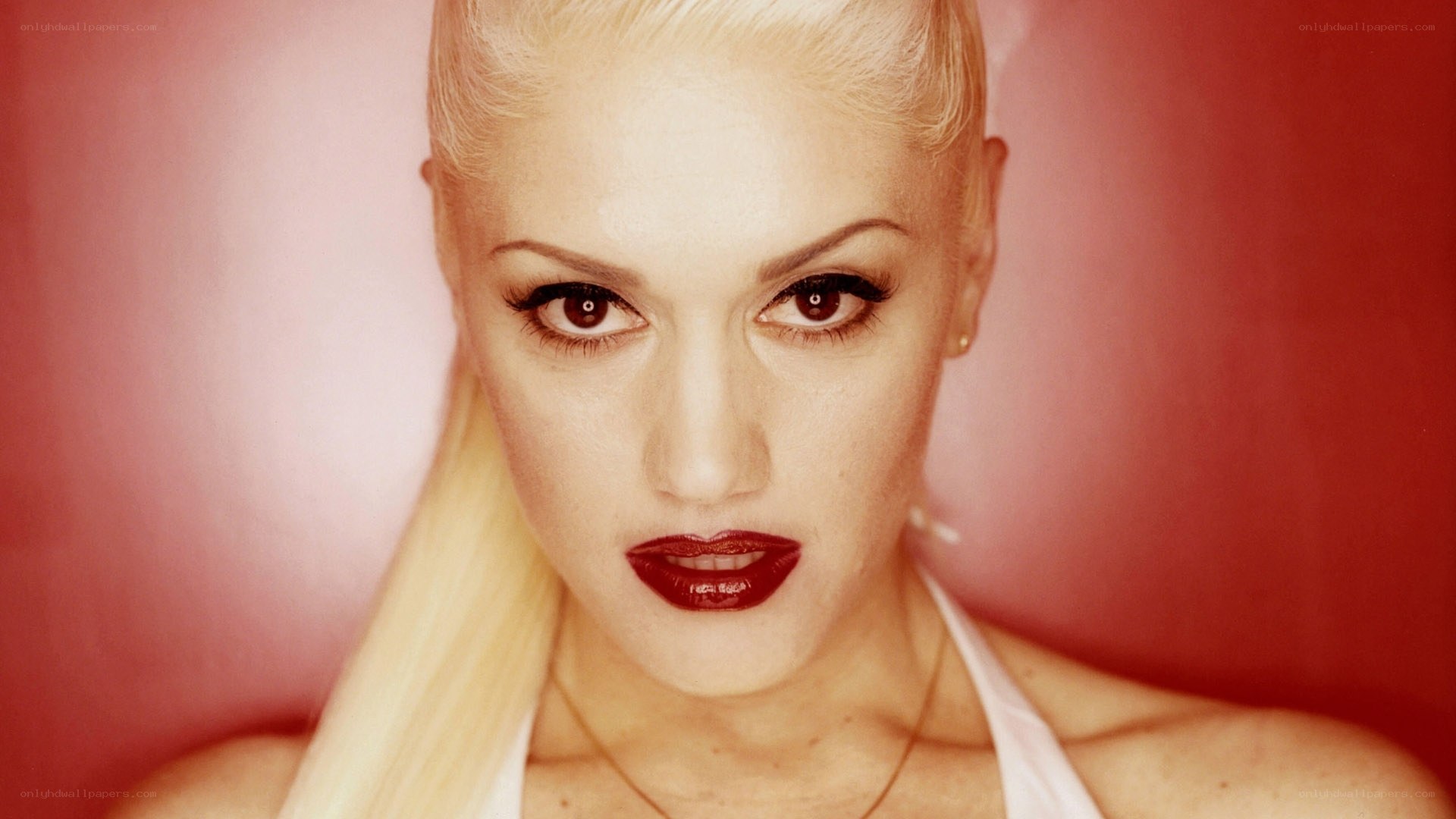 Gwen Stefani portrait