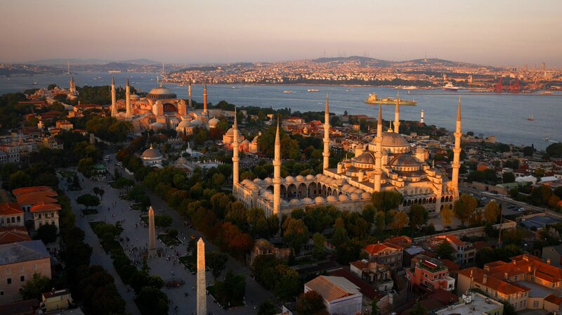 Hagia Sophia and Blue Mosque — Gold