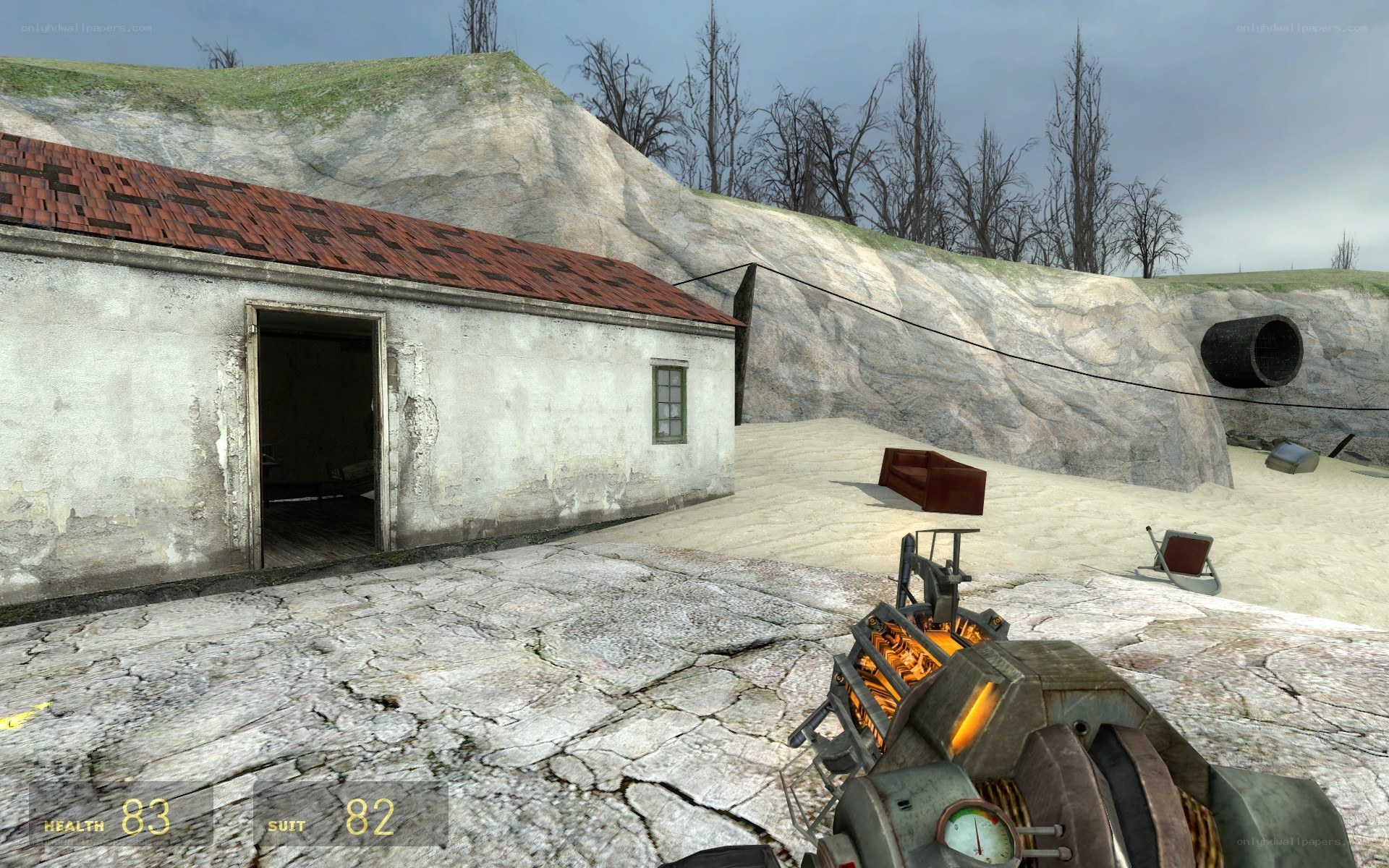 Half-Life 2 gameplay scene