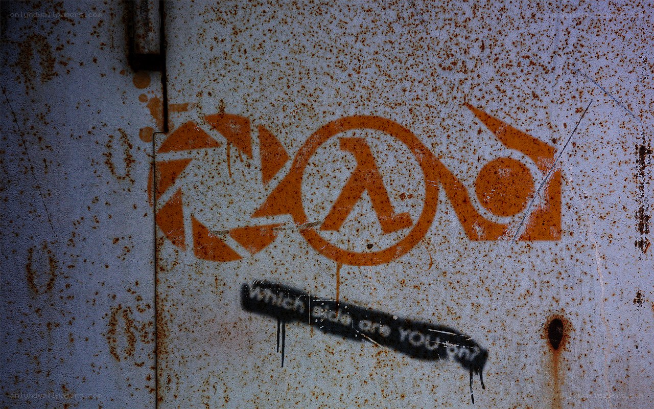 Half-Life graffiti on rusty wall