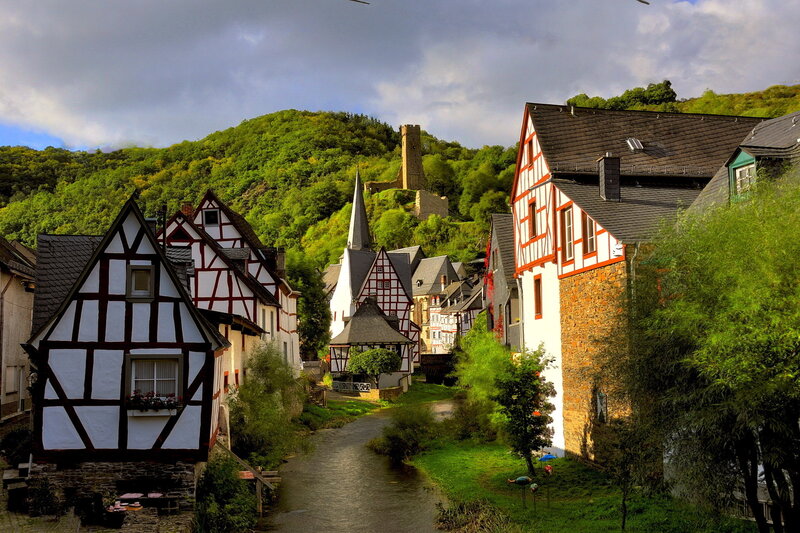 Half-timbered Houses — Green
