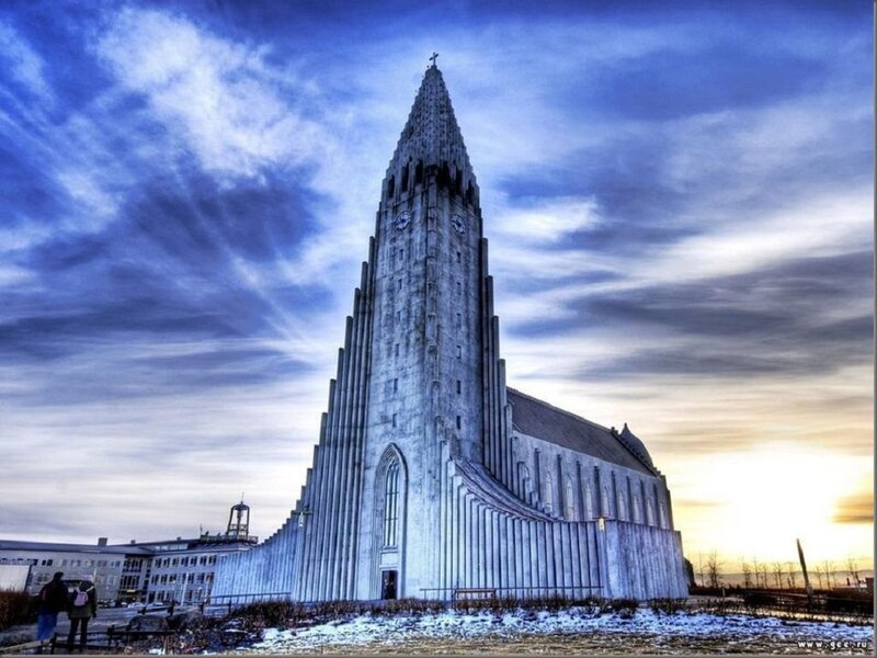 Hallgrímskirkja Church — Blue, Dramatic
