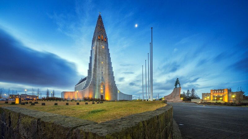 Hallgrímskirkja Church — Blue, Serene