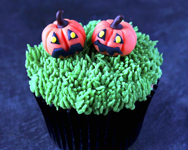 Halloween Cupcakes — Green