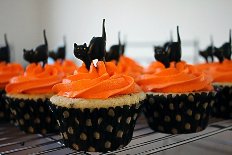 Halloween Cupcakes — Orange