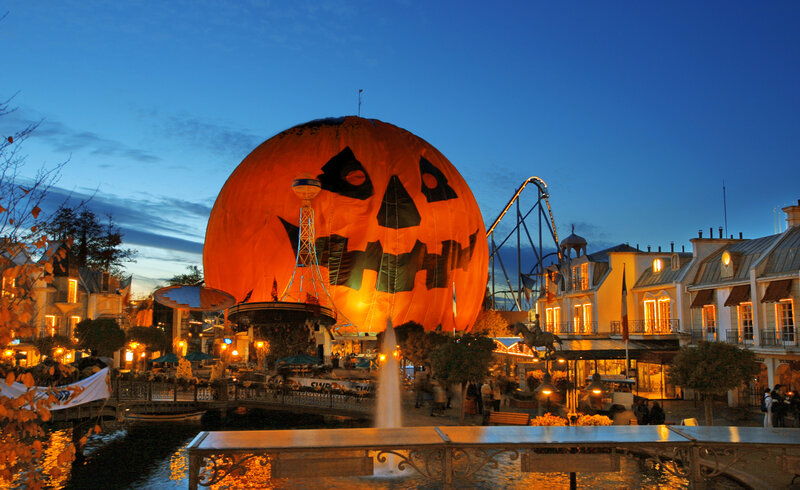 Halloween pumpkin at amusement park