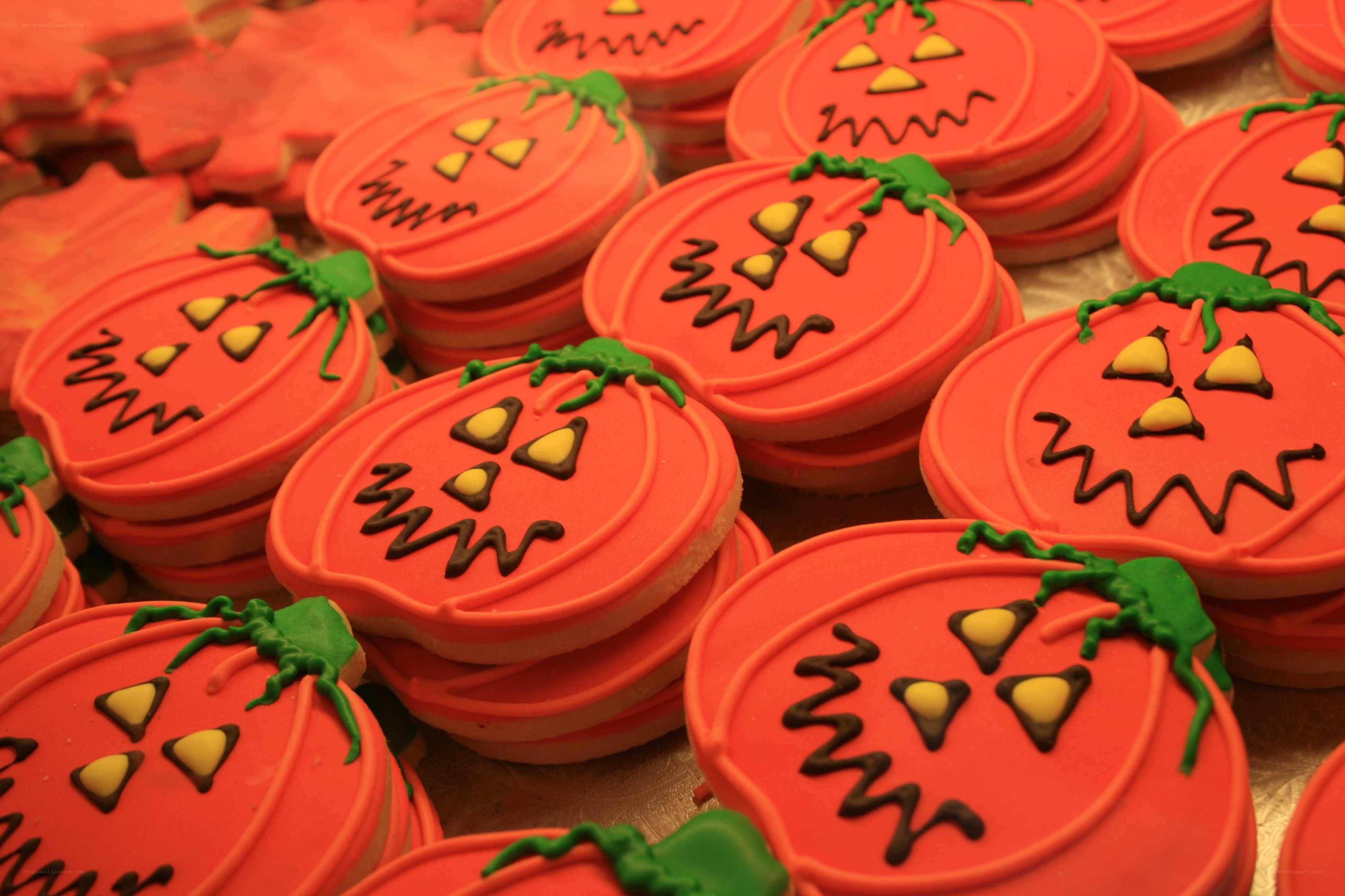 Halloween pumpkin cookies