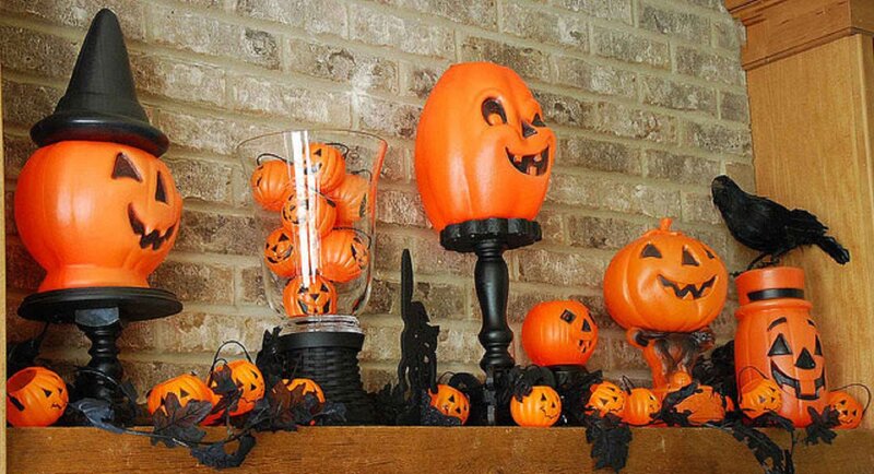 Halloween Pumpkins on Mantel